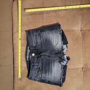 American Eagle Hi-Rise Shortie Shorts Black